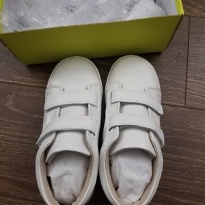 Toddler boys size 9.5 sheep leather shoes by sole play